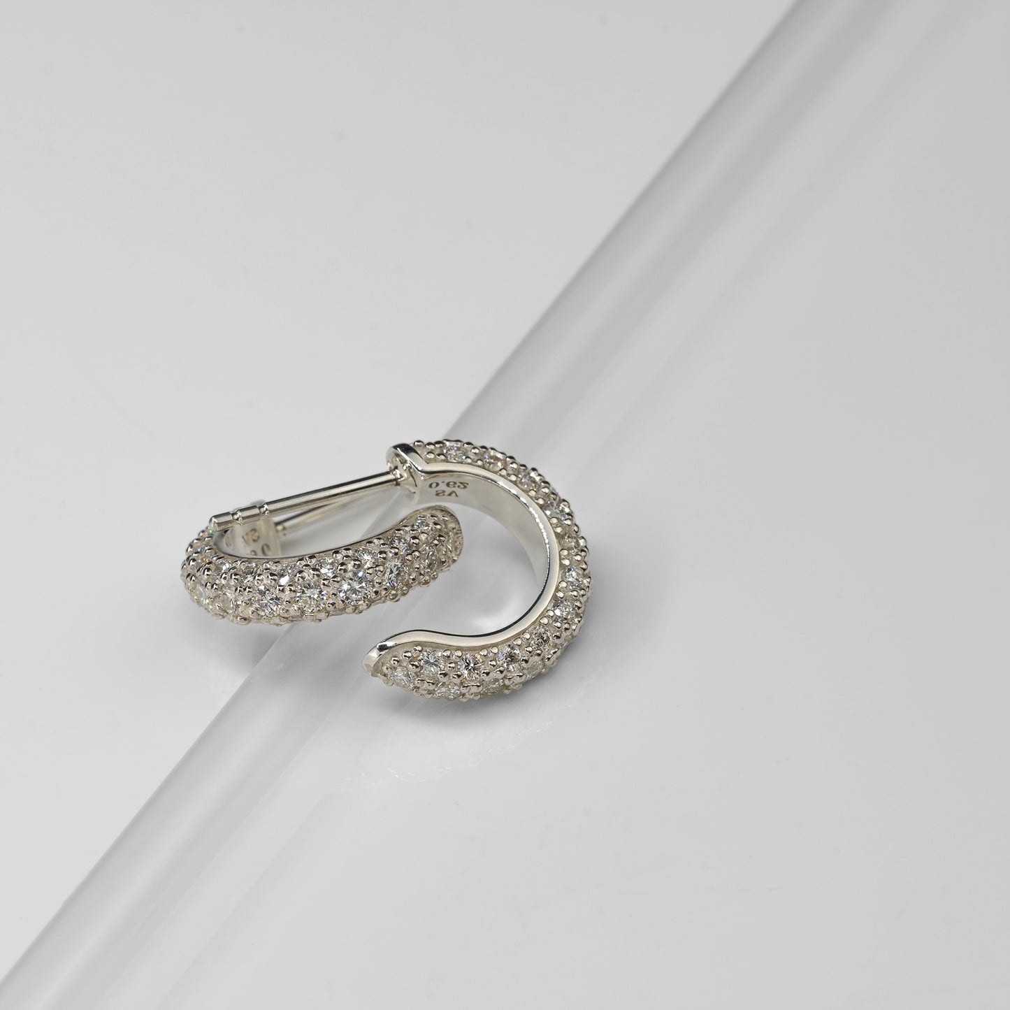 カーヴィー シルバー メレダイヤモンドセッティング